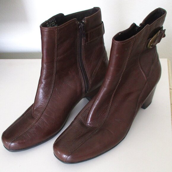 Clarks Artisan Womens Brown Leather Side Zip Ankle Boot - Size 8.5M - Picture 6 of 9